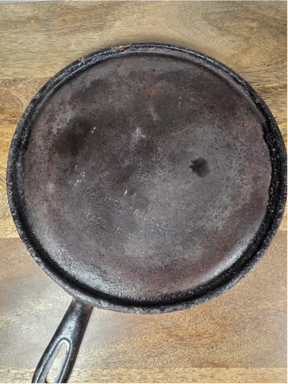 Vintage Wagner Ware #9 Cast Iron Griddle 10 1/4